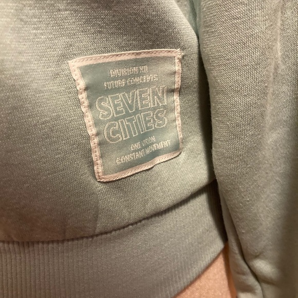 H&M Mint semi crop Cotton-Blend Sweatshirt - Picture 4 of 4